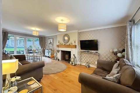 4 bedroom detached house for sale, Woodville Road, Swadlincote DE11