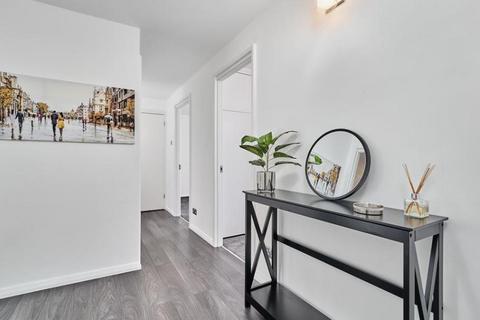 2 bedroom apartment to rent, Park Road, London NW1