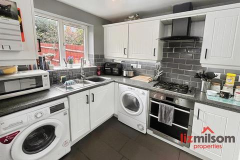 3 bedroom semi-detached house for sale, Blueberry Way, Swadlincote DE11