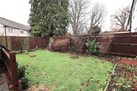2 bedroom end of terrace house for sale, All Saints Crescent, Farnborough GU14