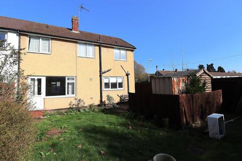 2 bedroom end of terrace house for sale, All Saints Crescent, Farnborough GU14