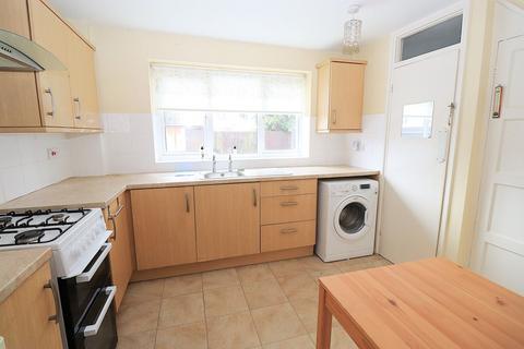 2 bedroom end of terrace house for sale, All Saints Crescent, Farnborough GU14