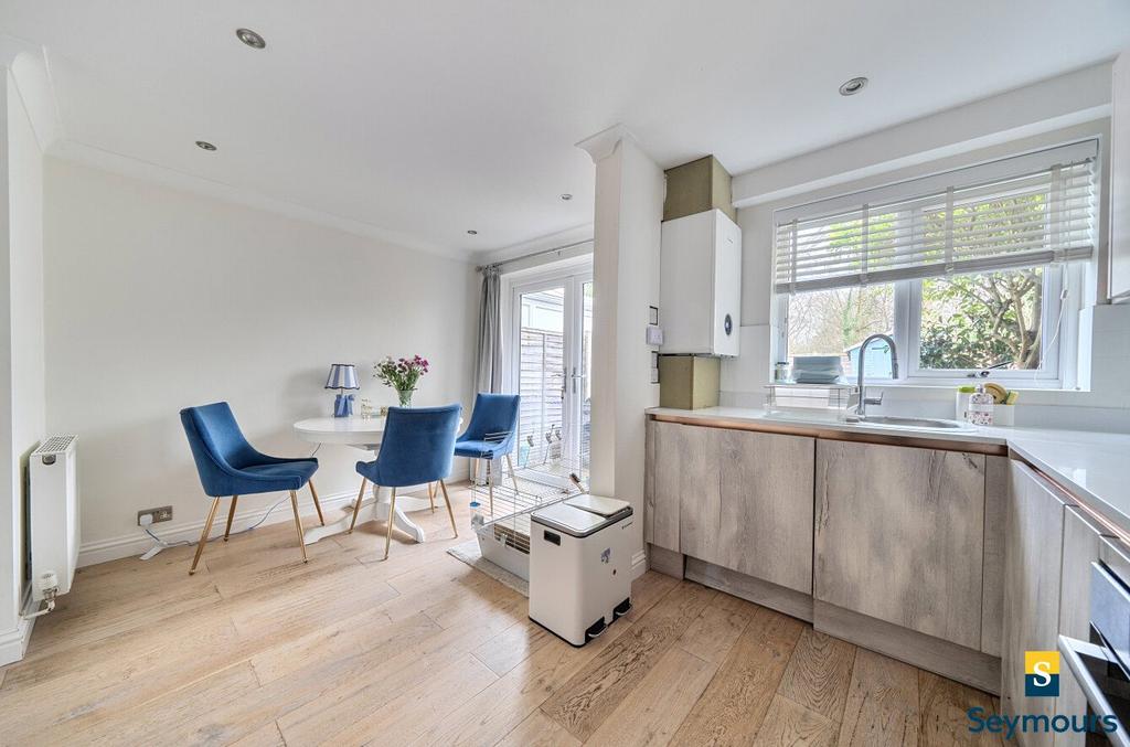 Kitchen/Dining