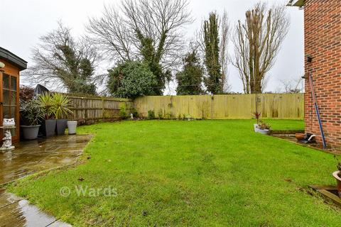 3 bedroom detached house for sale, Rushford Close, Headcorn TN27