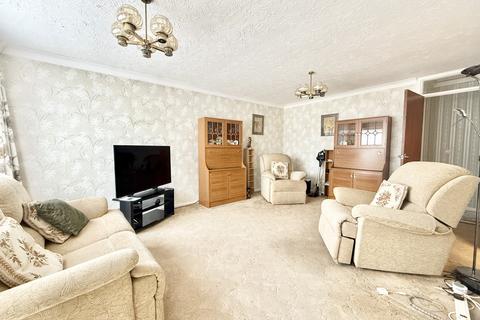 2 bedroom bungalow for sale, Uplands Road, West Moors, Ferndown, Dorset