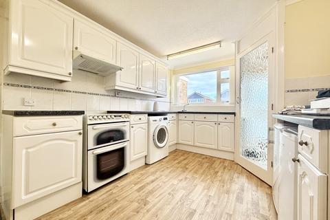 2 bedroom bungalow for sale, Uplands Road, West Moors, Ferndown, Dorset