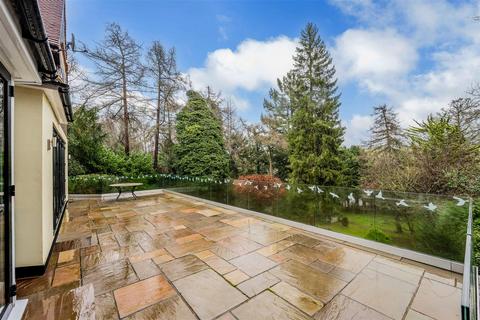 4 bedroom detached house for sale, The Chase, Kingswood