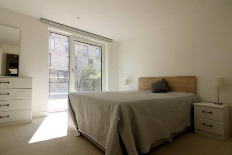 2 bedroom flat for sale, Sirius House, Marine Wharf, Seafearer Way, London, SE16