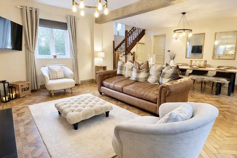 undefined, Village Road, West Kirby, Wirral, Merseyside, CH48