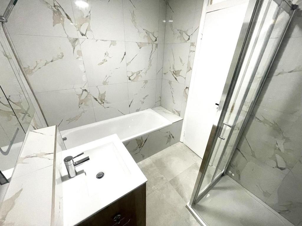 BATH.jpg