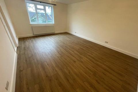 2 bedroom flat to rent, Rowlands Close, Mill Hill, NW7