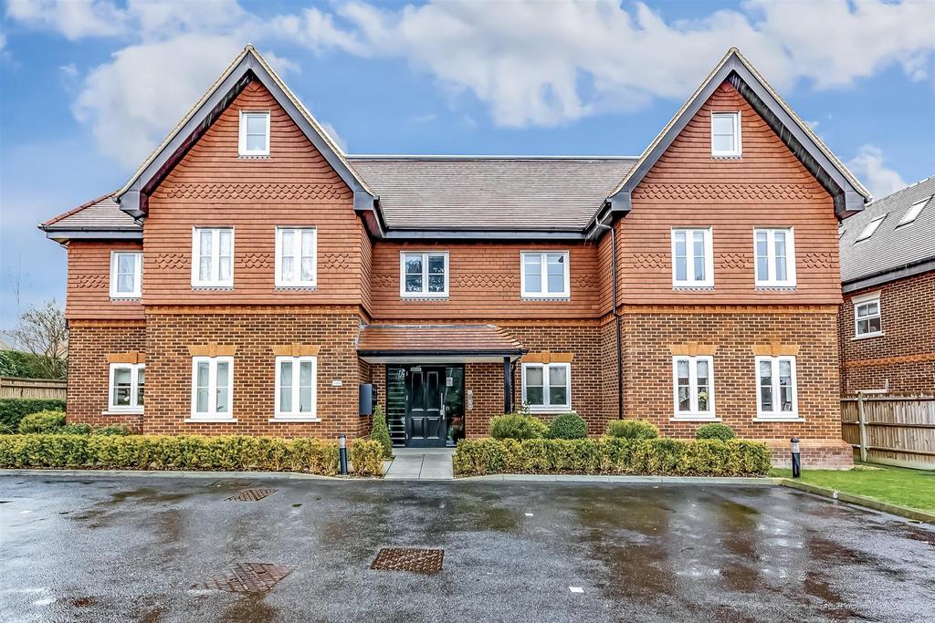 Flat-derby-house-banstead-118.jpg