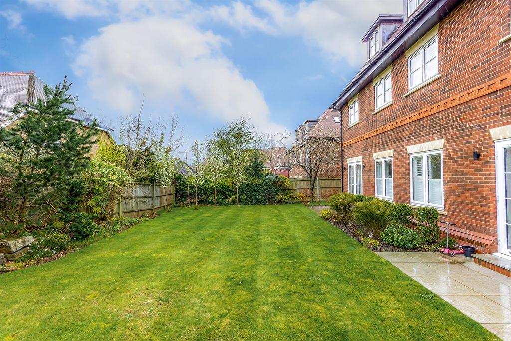Flat-derby-house-banstead-116.jpg