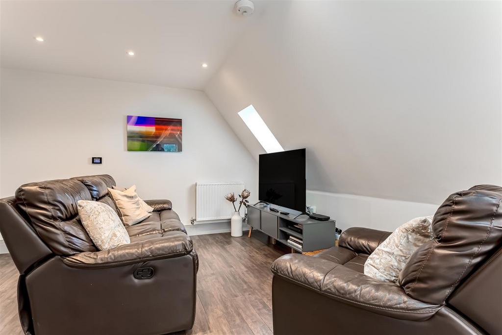 Flat-derby-house-banstead-106.jpg