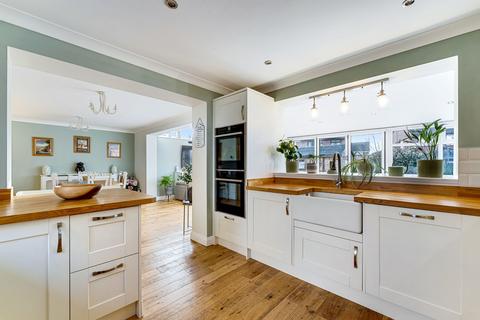 4 bedroom semi-detached house for sale, Whernside, Widnes WA8
