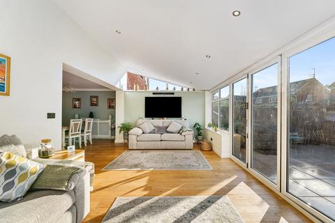 4 bedroom semi-detached house for sale, Whernside, Widnes WA8