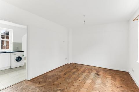 2 bedroom terraced house to rent, Childs Way, Hampstead Garden Suburb, NW11