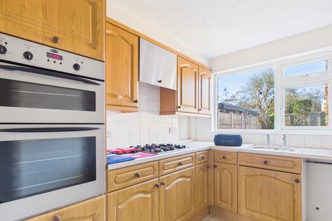 3 bedroom semi-detached house for sale, Nutbourne Road, Portsmouth PO6