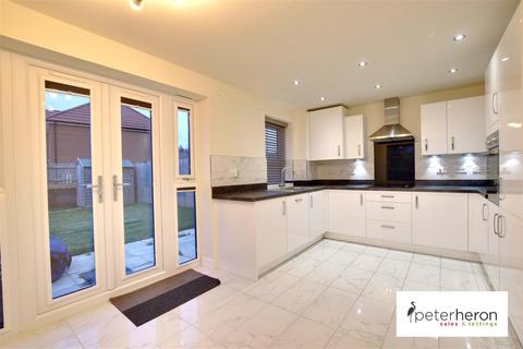 3 bedroom semi-detached house to rent, Cherry Brooks Way, Ryhope, Sunderland