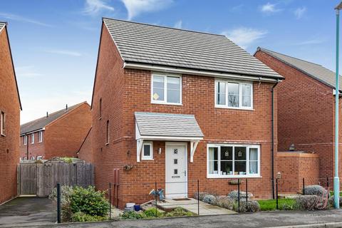 4 bedroom detached house for sale - Great Oldbury Drive, Stonehouse GL10