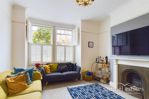 2 bedroom maisonette to rent, Charlmont Road, Tooting, SW17