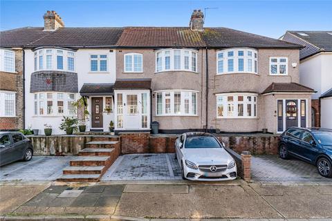 3 bedroom terraced house for sale, Seymer Road, Romford, RM1