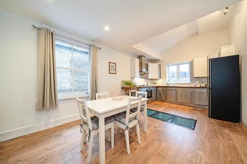 undefined, Queensmill Road, London SW6
