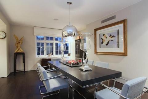 3 bedroom apartment to rent, Transept Street, London NW1