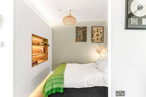 undefined, Highgate Hill, Archway
