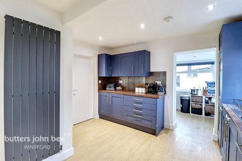 3 bedroom semi-detached house for sale, Derwent Avenue, Winsford