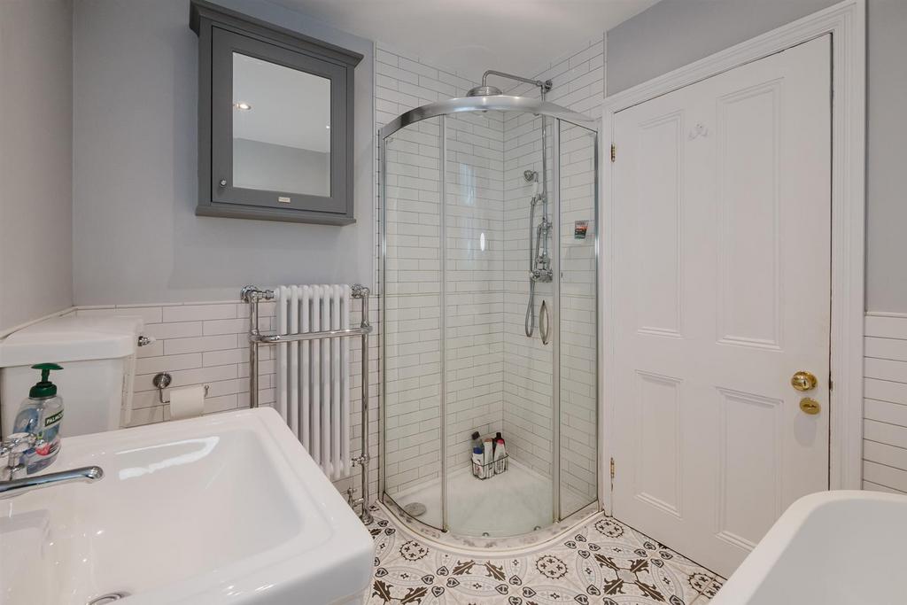 Bathroom Aspect 2