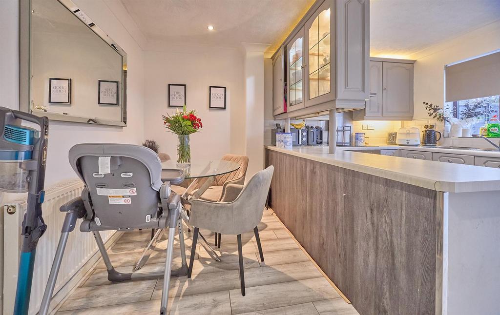 Fitted Dining Kitchen to Rear