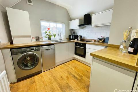 undefined, High Street, Old Town, Hemel Hempstead HP1