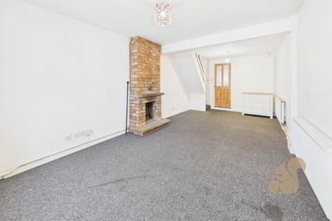 2 bedroom terraced house to rent, Bures Road, Great Cornard