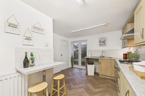 2 bedroom terraced house for sale, Chestnut Road, Bromsgrove, B61