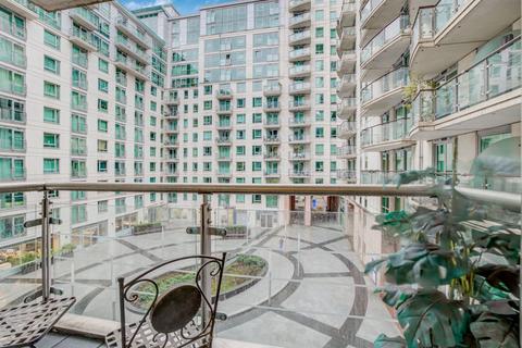 2 bedroom flat to rent, St. George Wharf, London, SW8