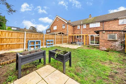 3 bedroom terraced house for sale, Telford Road, Braintree