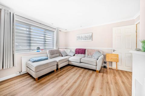 3 bedroom terraced house for sale, Telford Road, Braintree