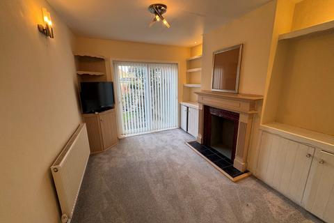 3 bedroom semi-detached house to rent, 11 Woodview ,Bingley, BD16 1RH