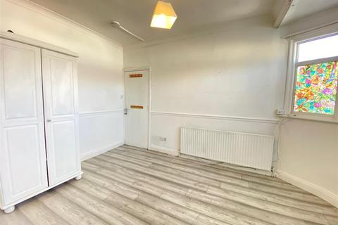 undefined, Blackmore Avenue, Southall