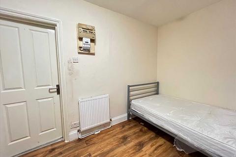 undefined, Hanger Lane, Ealing