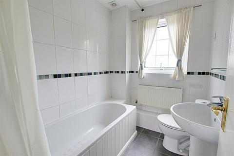 2 bedroom semi-detached house for sale - Roman Gardens, Kings Langley