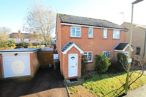 2 bedroom semi-detached house for sale, Roman Gardens, Kings Langley