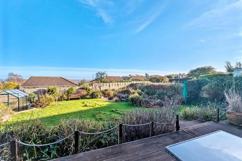 4 bedroom detached house for sale, Caws Avenue, Seaview, PO34 5JR