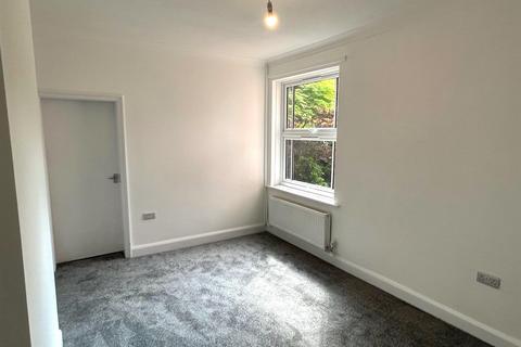 2 bedroom semi-detached house to rent, Linden Road, Birmingham B30