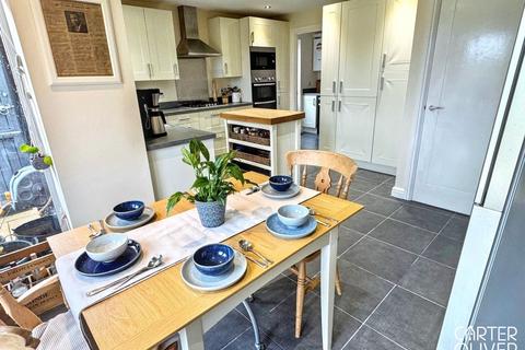 undefined, Buttercup Close, Lutterworth, LE17