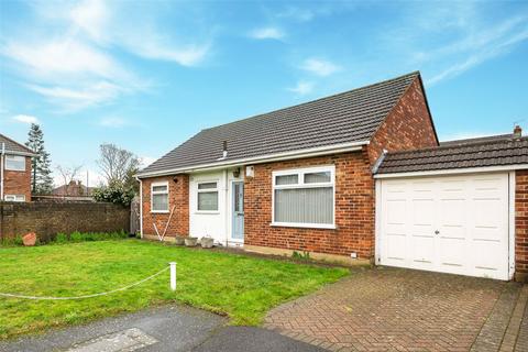 2 bedroom bungalow for sale, Lane End, Bexleyheath, Kent, DA7