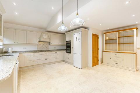 4 bedroom detached house to rent, Westfield Avenue, Harpenden, Hertfordshire, AL5