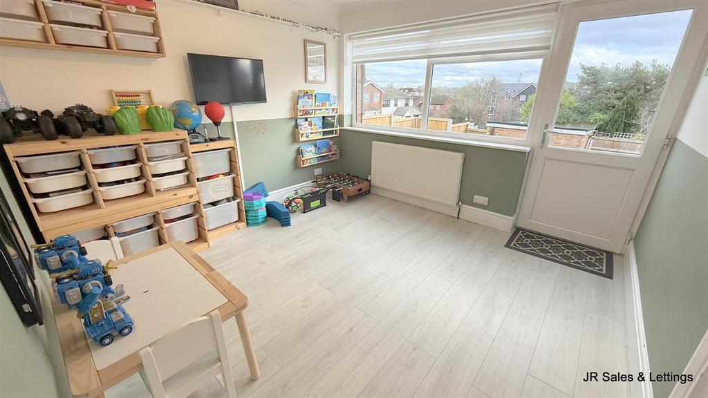 Reception Room 2/Play Room