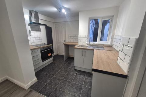 2 bedroom terraced house to rent, Grosvenor Place , Sebastapol  , Pontypool